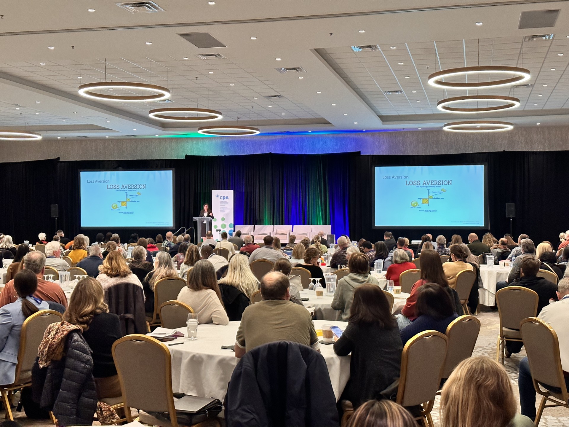 A packed ballroom during Lisa Elle's Loss Aversion keynote